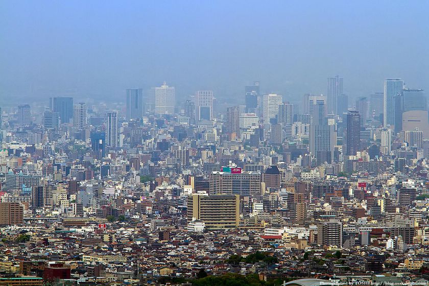 水呑地蔵から見た大阪の高層ビル群 04（本町）