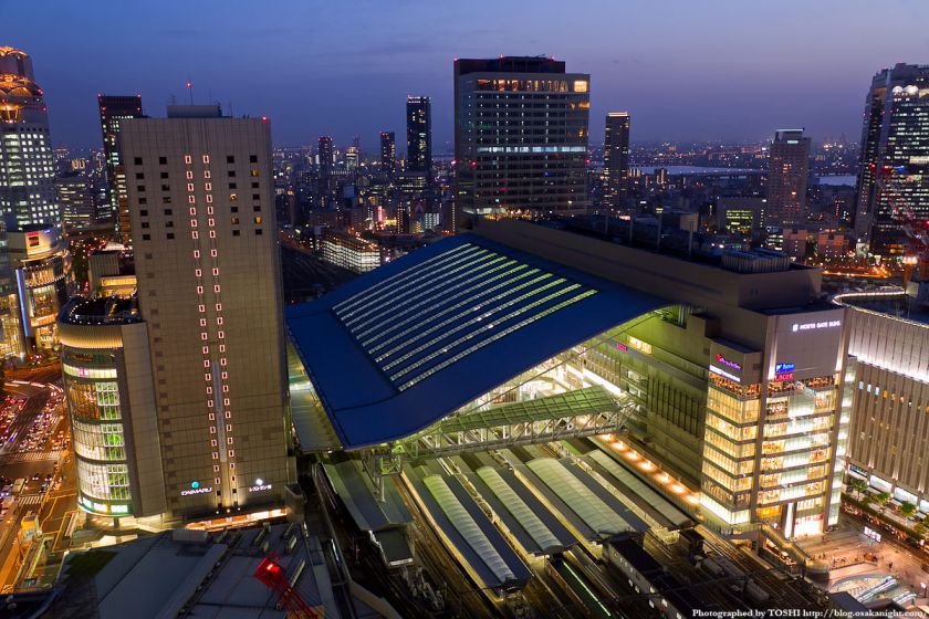 阪急グランドビルから見た大阪ステーションシティ 夕景
