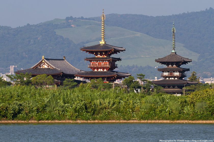 奈良 薬師寺と大池 02
