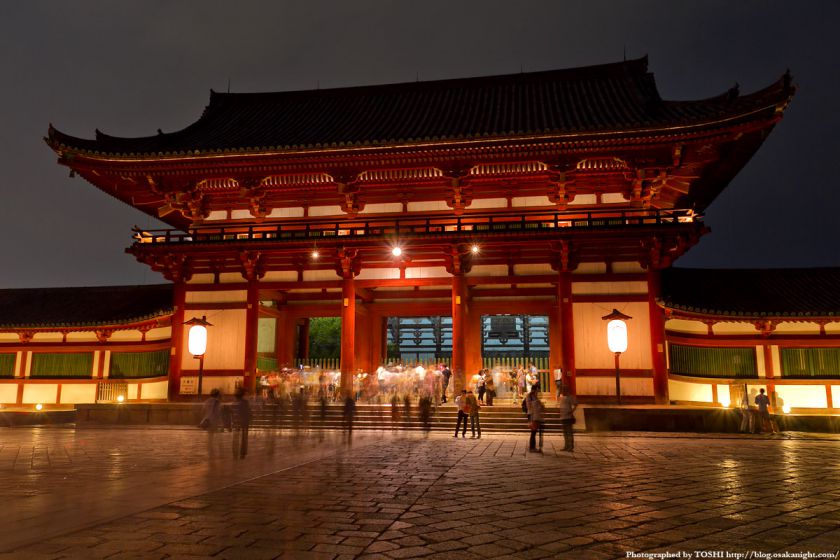 東大寺 中門 ライトアップ夜景