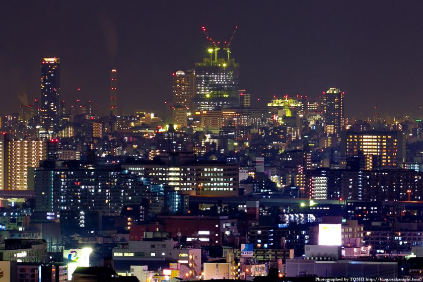 大阪の高層ビル群 夜景 2011 04