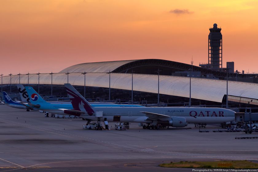 カタール航空 at 関西国際空港 2012年9月