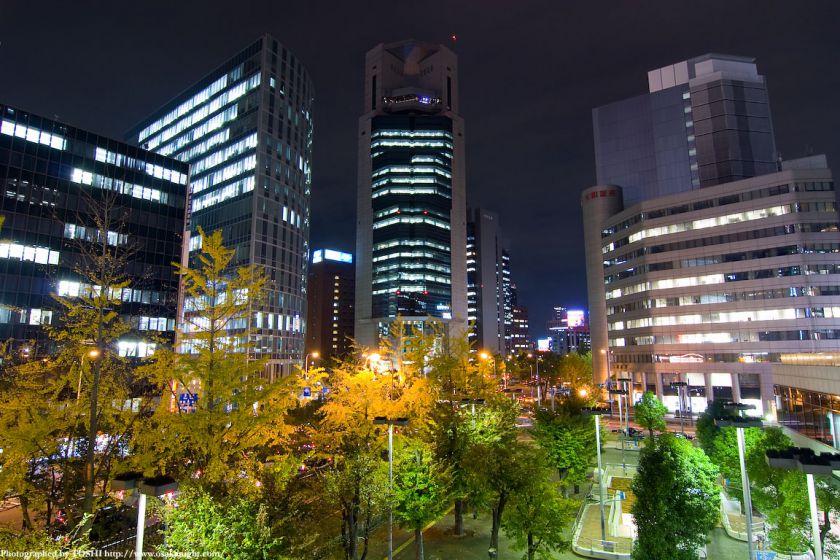 梅田新道交差点の夜景