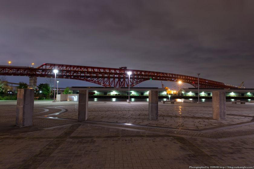 築港 赤レンガ倉庫 親水護岸から港大橋の夜景