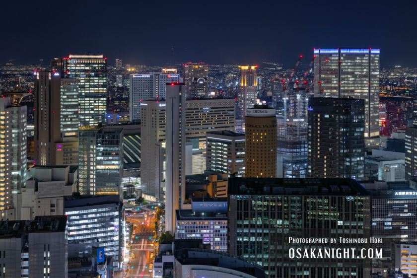 コンラッド大阪からの夜景 梅田の高層ビル群 02