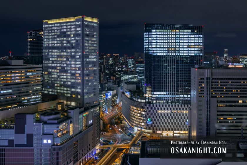 ホテル阪急レスパイア大阪からの夜景 大阪梅田ツインタワーズ