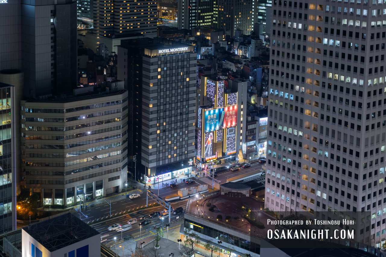 アパホテル大阪梅田駅タワー 展望プールからの夜景 08