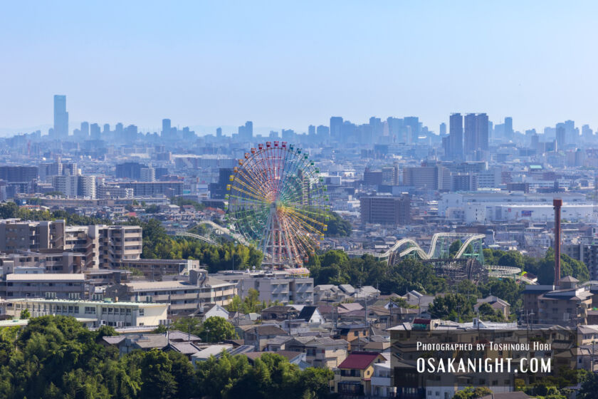 カンデオホテルズ大阪枚方 ひらかたパークと大阪の高層ビル群 昼景