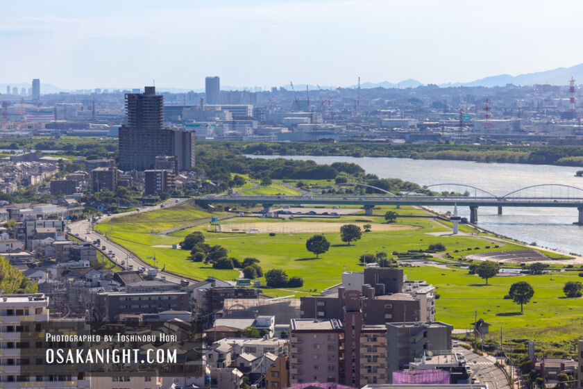 カンデオホテルズ大阪枚方 淀川とリバティパーク枚方 昼景