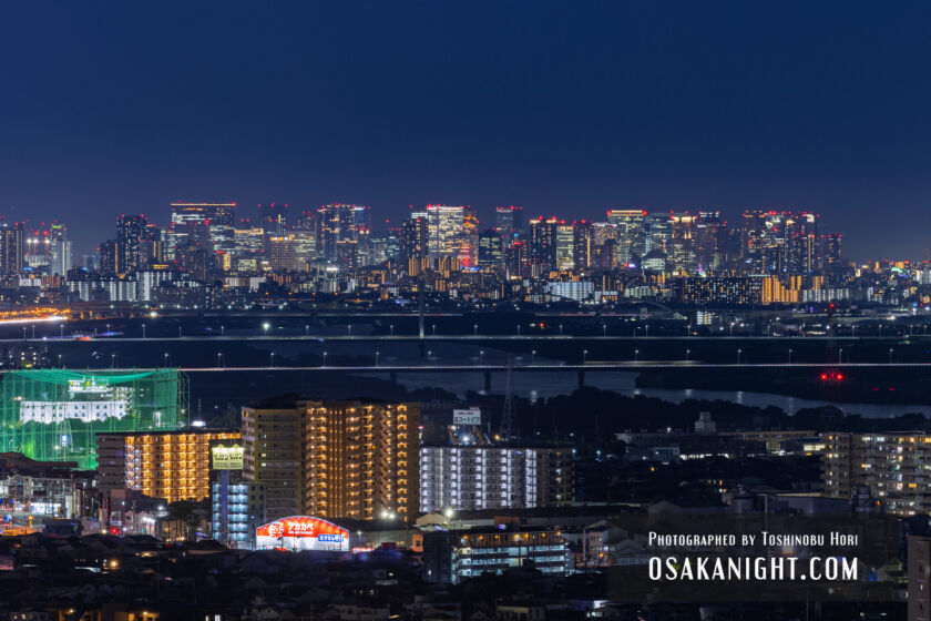 カンデオホテルズ大阪枚方 梅田～中之島の高層ビル群 夜景