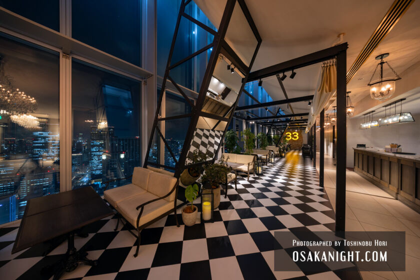 The 33 Cafe & Restaurant 内観 01