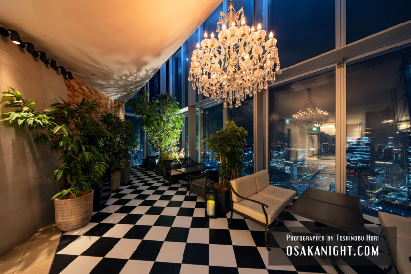 The 33 Cafe & Restaurant 内観 02