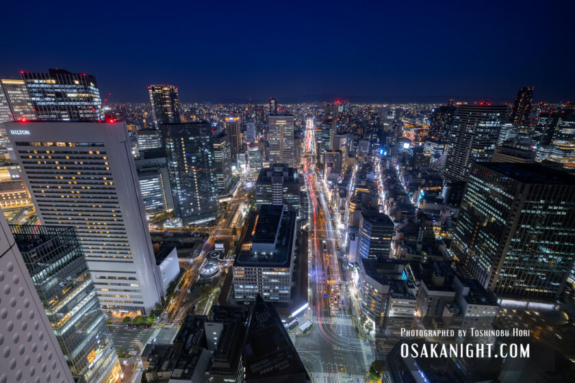 The 33 Cafe & Restaurant 夜景 03