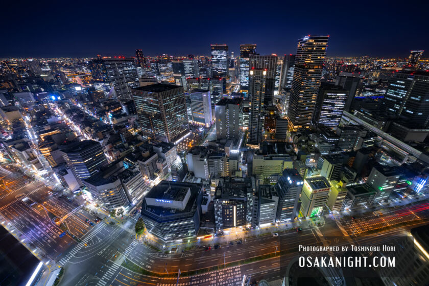 The 33 Cafe & Restaurant 夜景 04