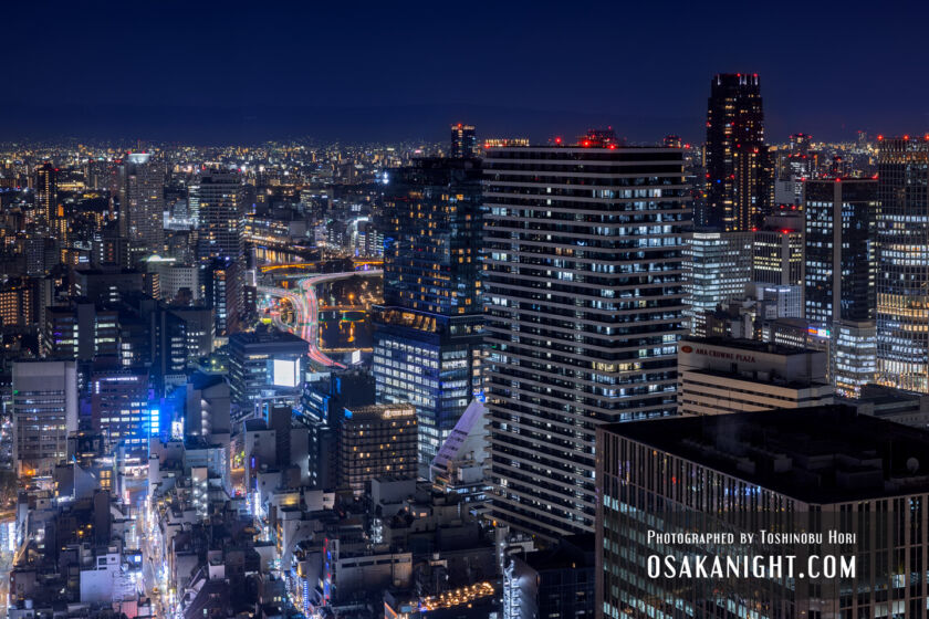 The 33 Cafe & Restaurant 夜景 05